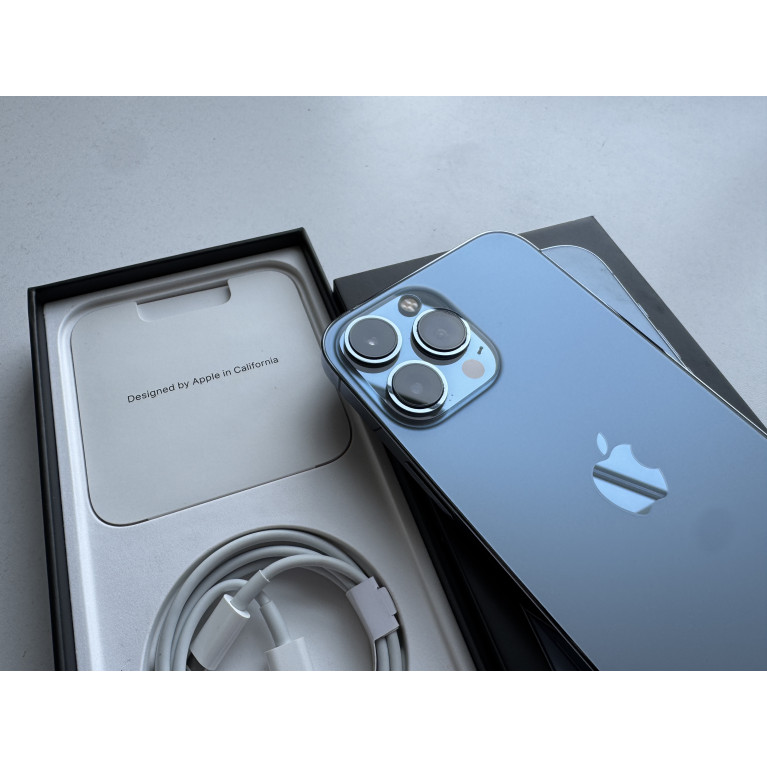 iPhone 13 Pro Max 128 Гб Небесно-голубой Б/У
