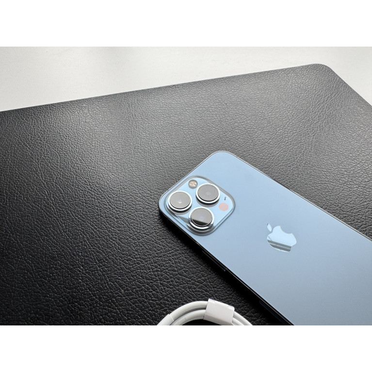 iPhone 13 Pro 128 Гб Небесно-голубой Б/У