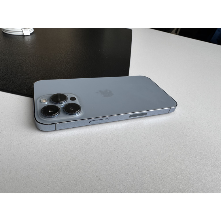 iPhone 13 Pro 128 Гб Небесно-голубой Б/У