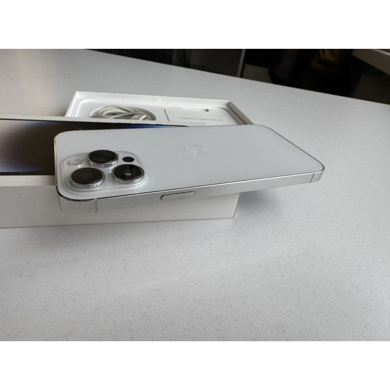 iPhone 14 Pro Max 128 Гб Серебристый Б/У