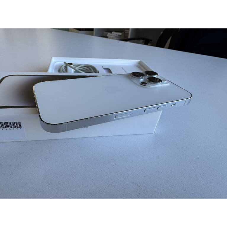 iPhone 14 Pro 256 Гб Серебристый Б/У