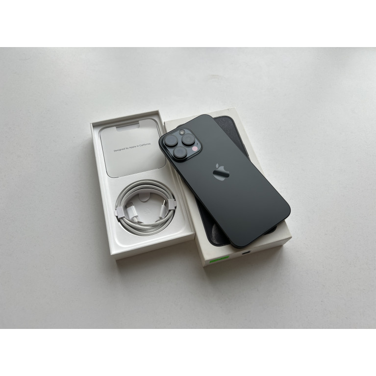 iPhone 15 Pro Max 256 Гб Черный титан Б/У