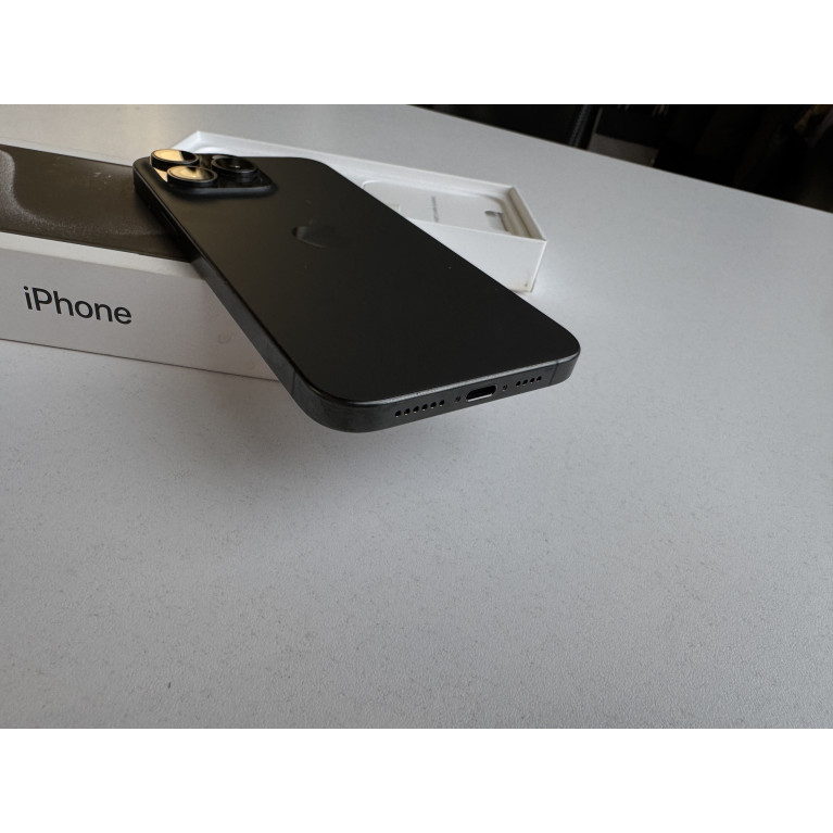 iPhone 15 Pro Max 256 Гб Черный титан Б/У