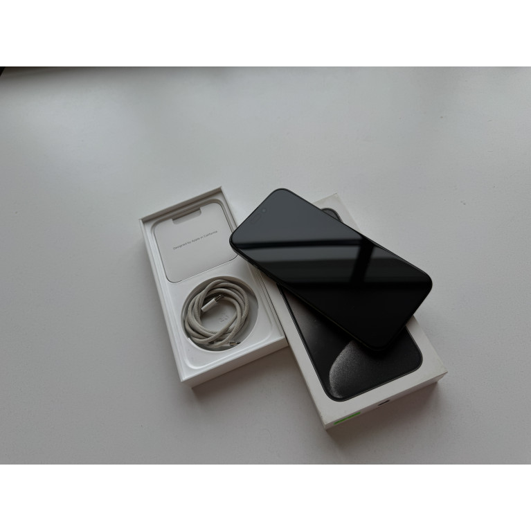 iPhone 15 Pro Max 256 Гб Черный титан Б/У