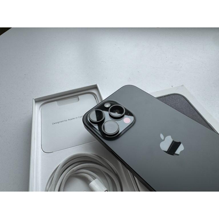 iPhone 15 Pro Max 256 Гб Черный титан Б/У