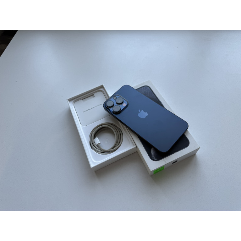 iPhone 15 Pro Max 256 Гб Синий титан Б/У