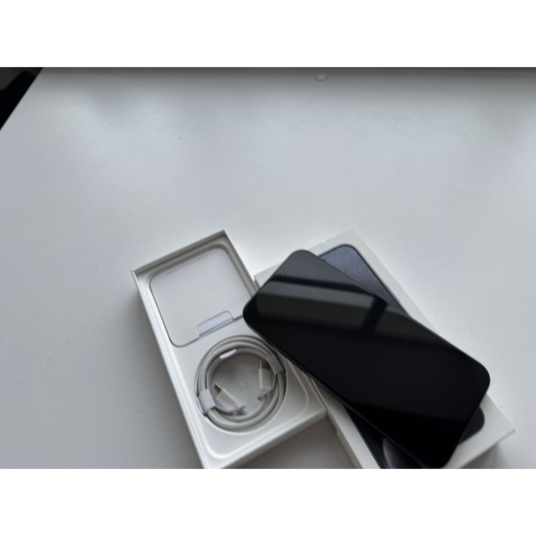 iPhone 15 Pro Max 256 Гб Синий титан Б/У