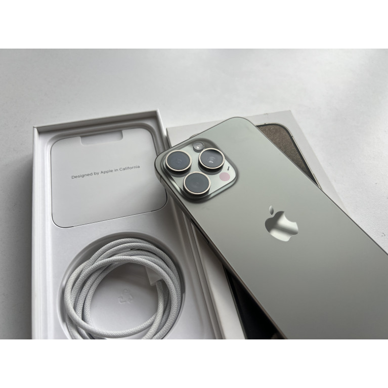 iPhone 15 Pro Max 256 Гб Натуральный титан Б/У