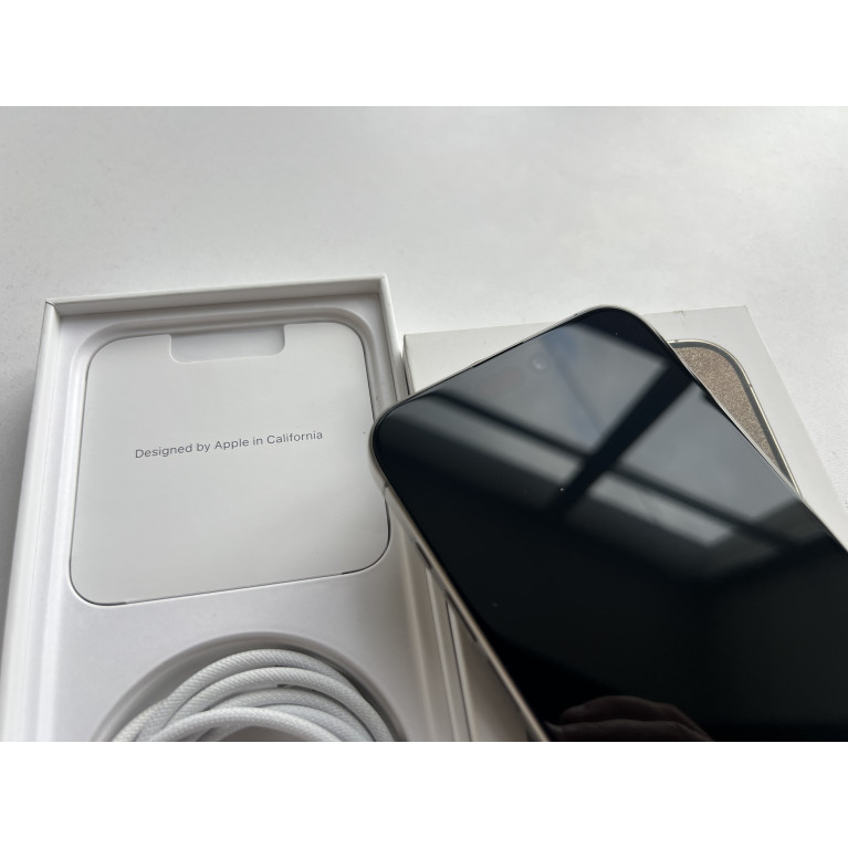 iPhone 15 Pro Max 256 Гб Натуральный титан Б/У