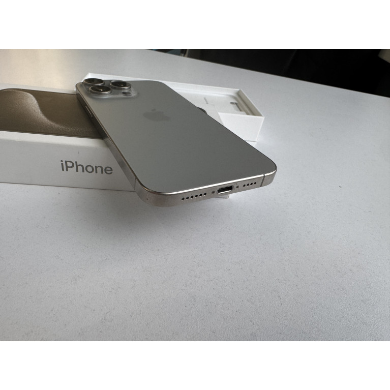 iPhone 15 Pro Max 256 Гб Натуральный титан Б/У