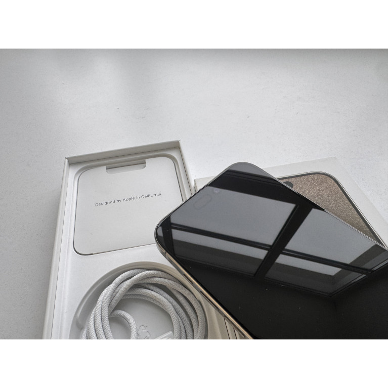 iPhone 15 Pro Max 256 Гб Натуральный титан Б/У