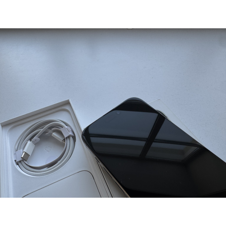 iPhone 15 Pro Max 256 Гб Натуральный титан Б/У