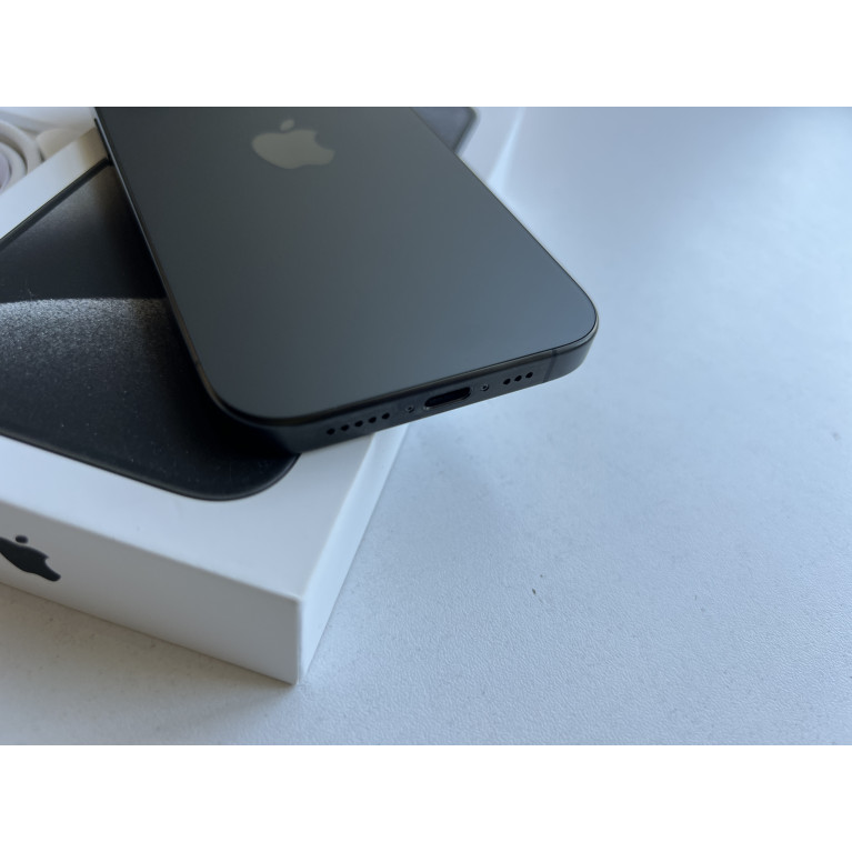 iPhone 15 Pro 128 Гб Черный титан Dual-sim Б/У