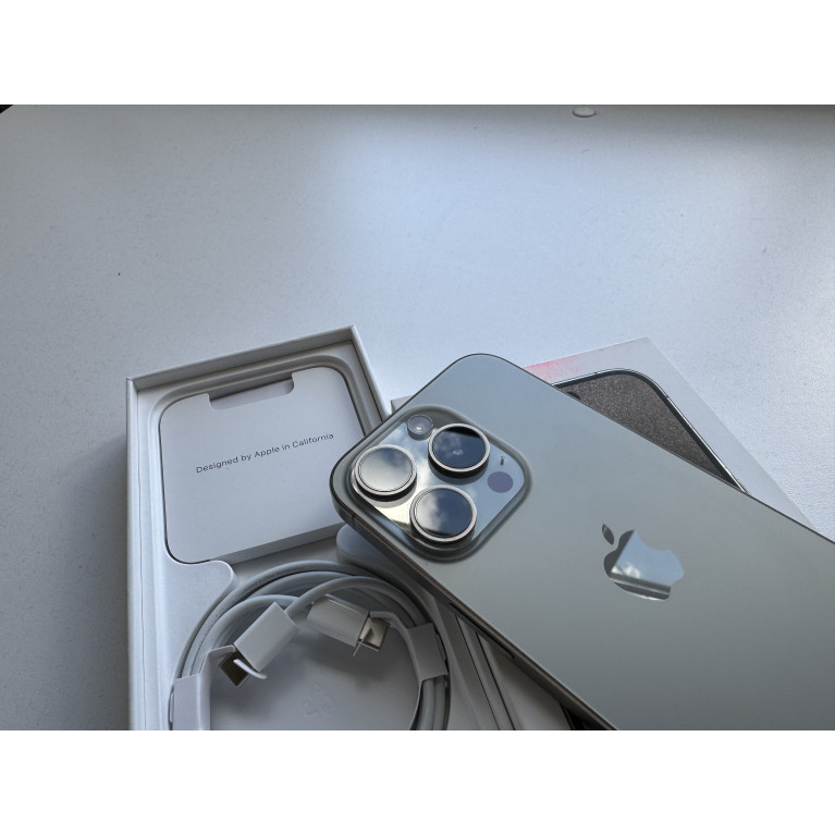 iPhone 15 Pro 128 Гб Натуральный титан Б/У
