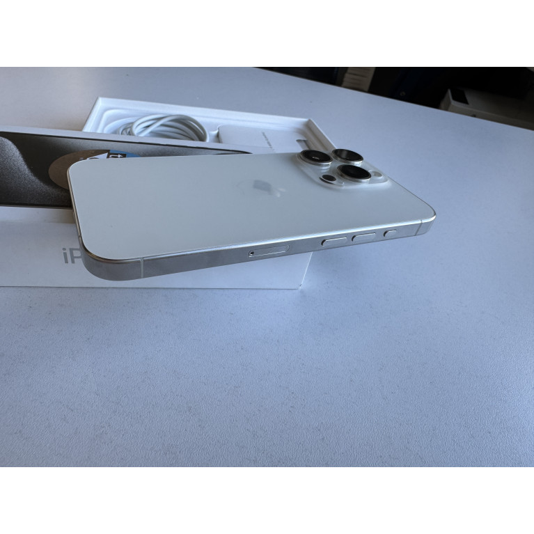 iPhone 15 Pro 128 Гб Белый титан Б/У