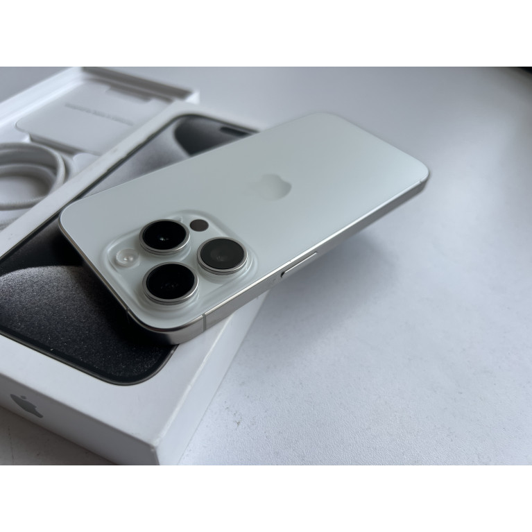 iPhone 15 Pro 128 Гб Белый титан Б/У