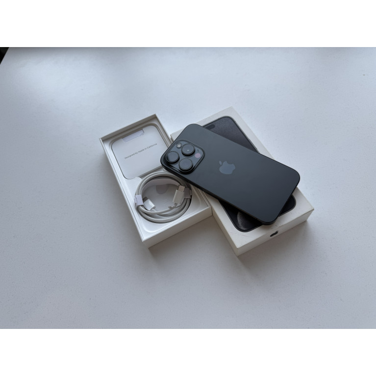 iPhone 15 Pro 256 Гб Черный титан DualSIM Б/У