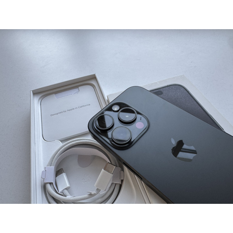 iPhone 15 Pro 256 Гб Черный титан DualSIM Б/У
