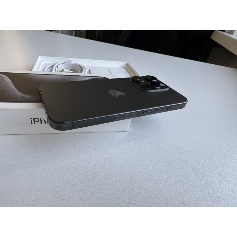 iPhone 15 Pro 256 Гб Черный титан DualSIM Б/У