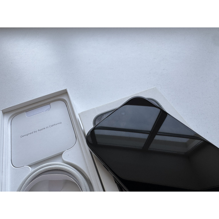 iPhone 15 Pro 256 Гб Черный титан DualSIM Б/У