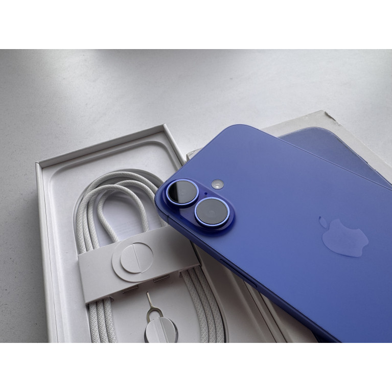 iPhone 16 Plus 128 Гб Ультрамарин Б/У