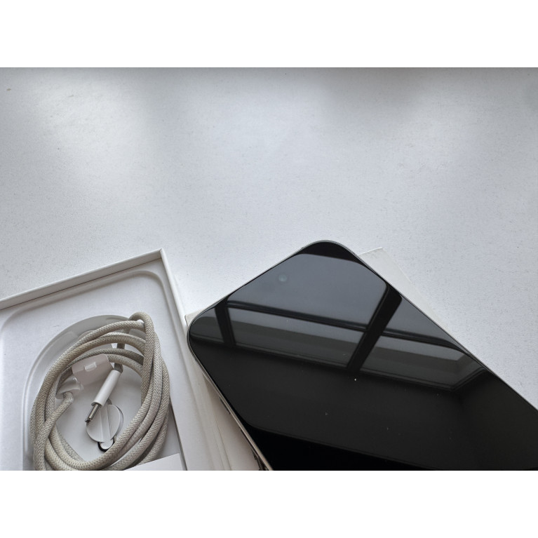 iPhone 16 Pro Max 256 Гб Натуральный титан Б/У