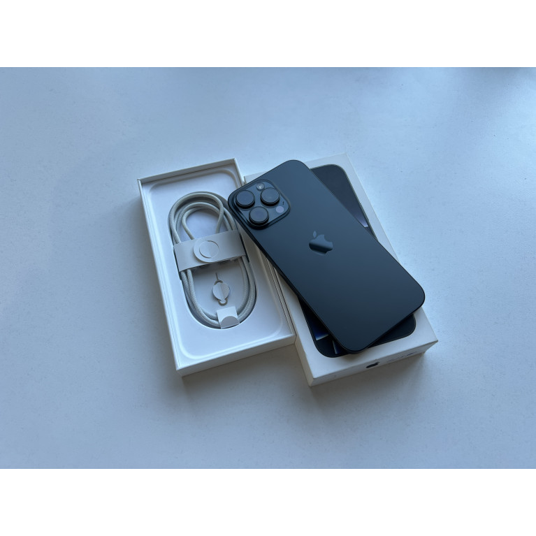 iPhone 16 Pro Max 256 Гб Черный титан Б/У
