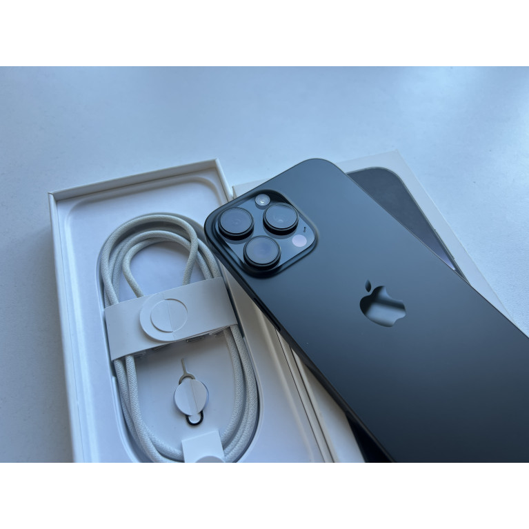 iPhone 16 Pro Max 256 Гб Черный титан Б/У