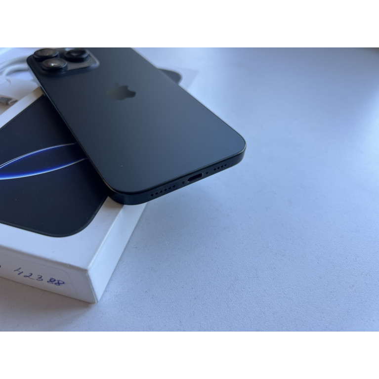 iPhone 16 Pro Max 256 Гб Черный титан Б/У