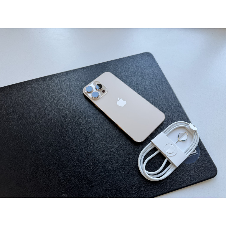 iPhone 16 Pro Max 256 Гб Пустынный титан Б/У