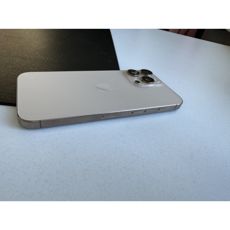 iPhone 16 Pro Max 256 Гб Пустынный титан Б/У