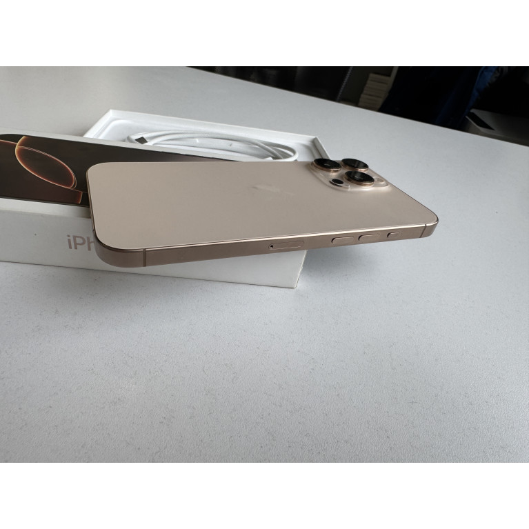 iPhone 16 Pro Max 256 Гб Пустынный титан Б/У