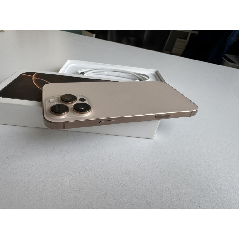 iPhone 16 Pro Max 256 Гб Пустынный титан Б/У