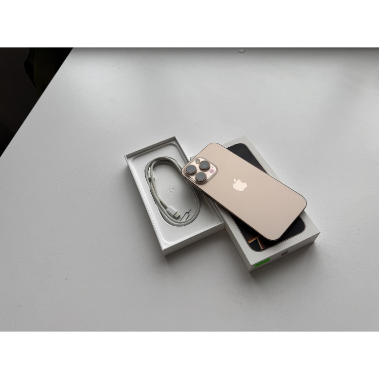 iPhone 16 Pro Max 256 Гб Пустынный титан Б/У