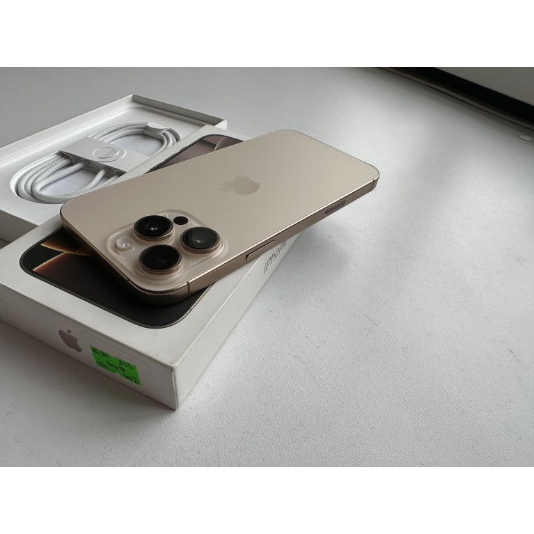 iPhone 16 Pro Max 256 Гб Пустынный титан Б/У
