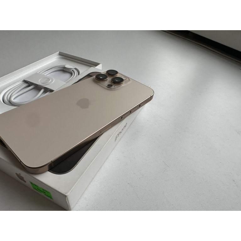 iPhone 16 Pro Max 256 Гб Пустынный титан Б/У