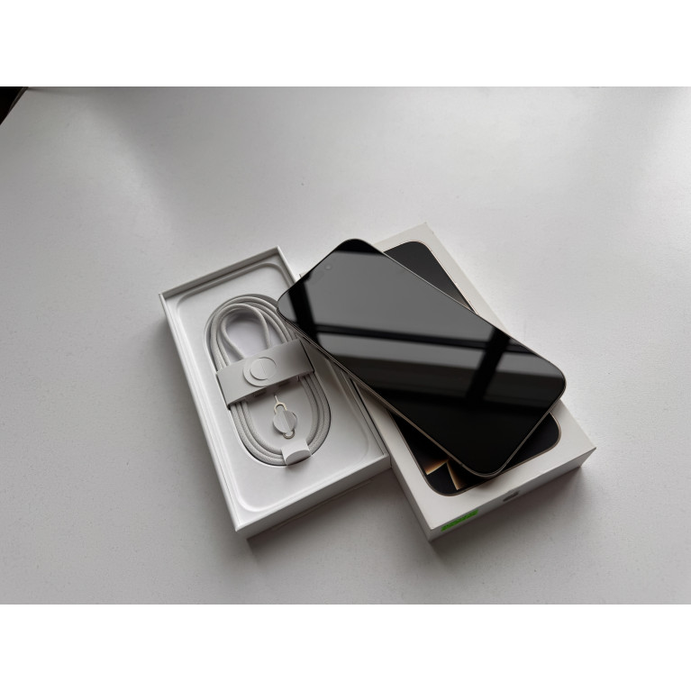 iPhone 16 Pro Max 256 Гб Натуральный титан Б/У