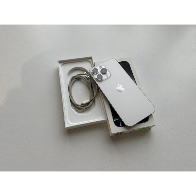 iPhone 16 Pro Max 256 Гб Белый титан Б/У