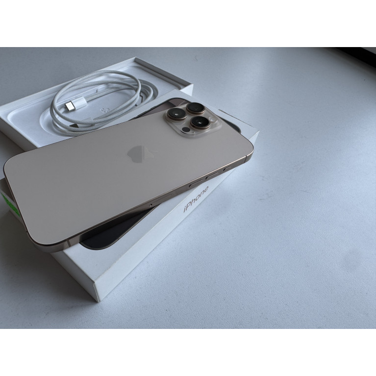 iPhone 16 Pro Max 512 Гб Пустынный титан Б/У
