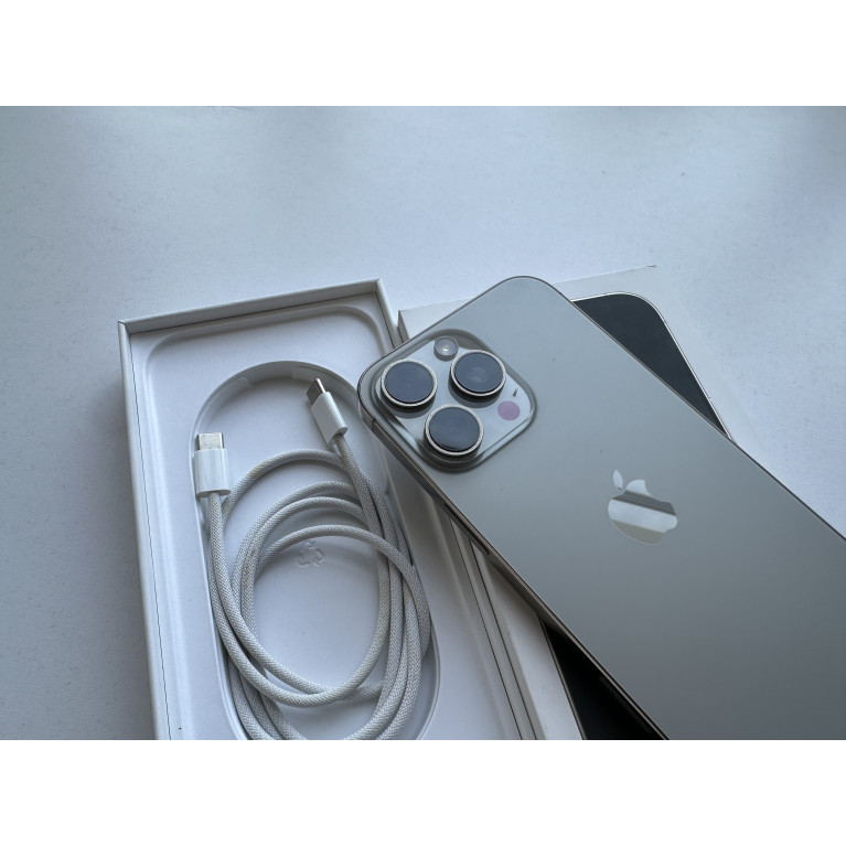 iPhone 16 Pro Max 512 Гб Натуральный титан Б/У