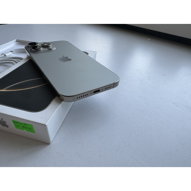 iPhone 16 Pro Max 512 Гб Натуральный титан Б/У