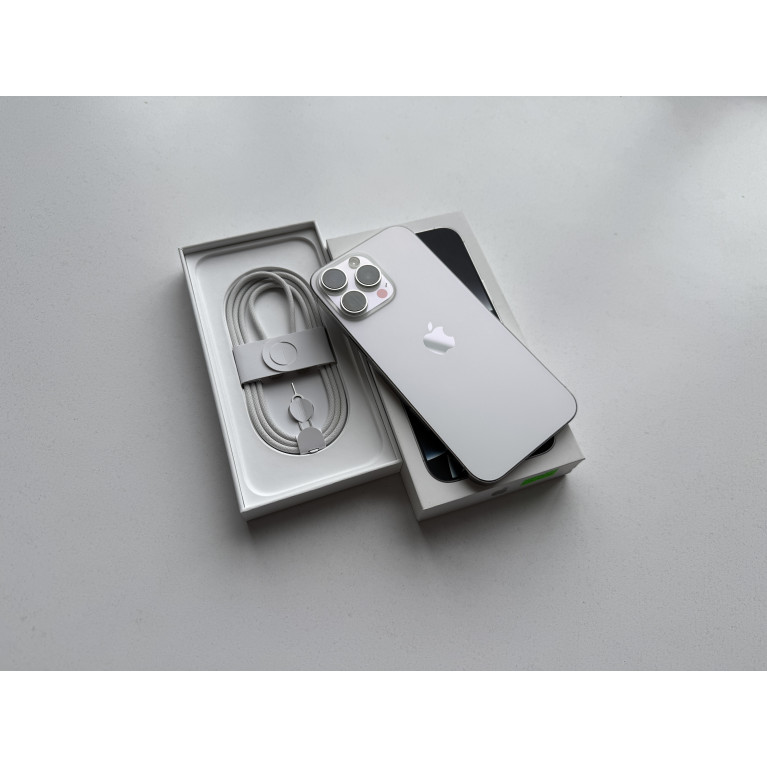 iPhone 16 Pro Max 512 Гб Белый титан Б/У