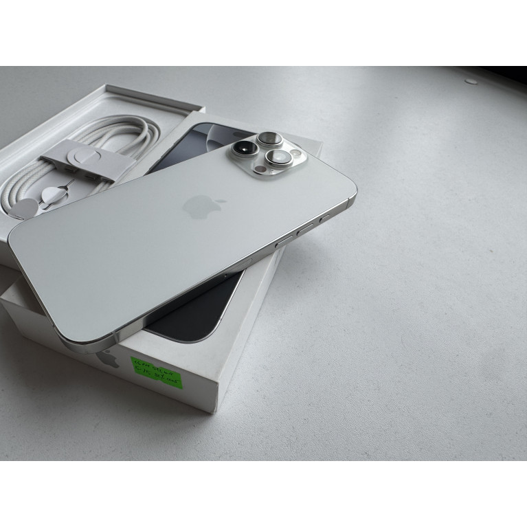 iPhone 16 Pro Max 512 Гб Белый титан Б/У