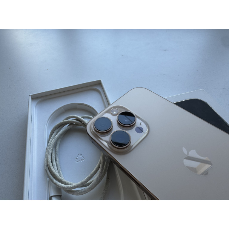 iPhone 16 Pro Max 512 Гб Пустынный титан Б/У
