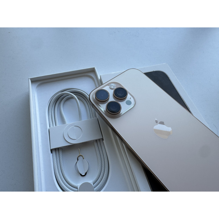 iPhone 16 Pro Max 512 Гб Пустынный титан Б/У