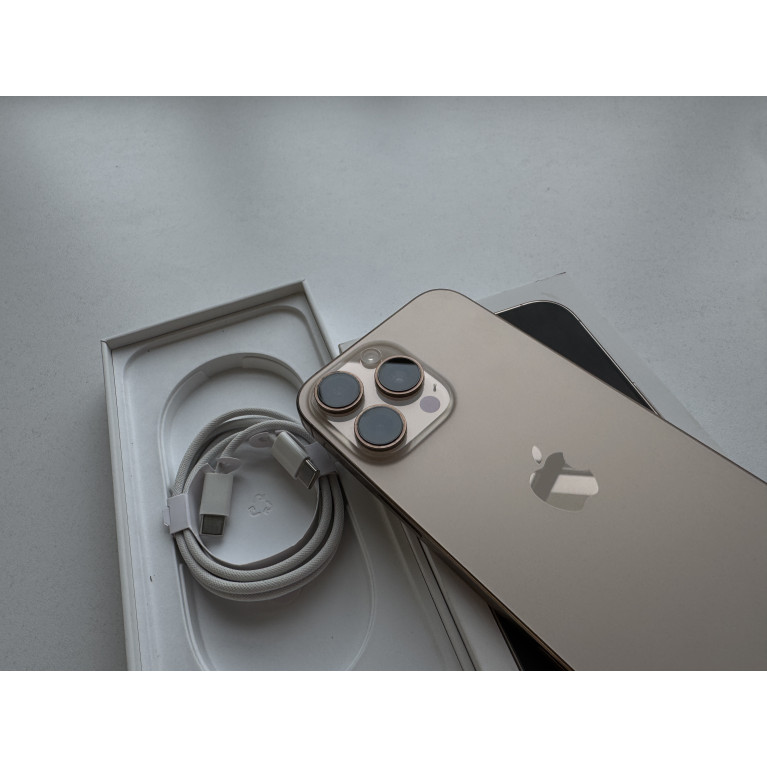 iPhone 16 Pro Max 512 Гб Пустынный титан Б/У