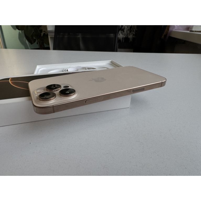 iPhone 16 Pro Max 512 Гб Пустынный титан Б/У