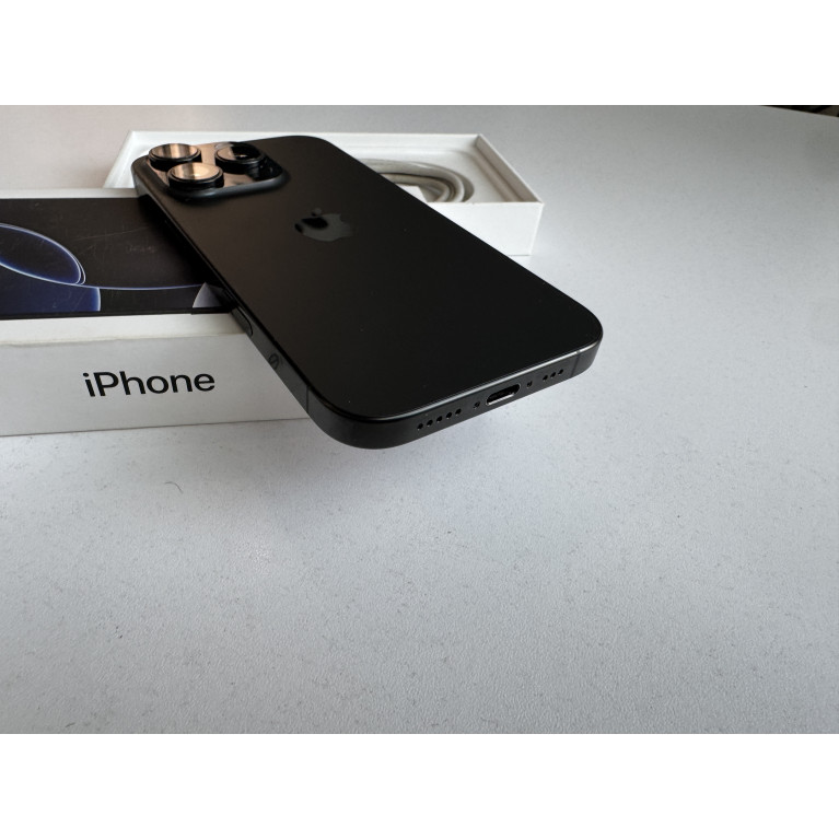 iPhone 16 Pro 128 Гб Черный титан Б/У