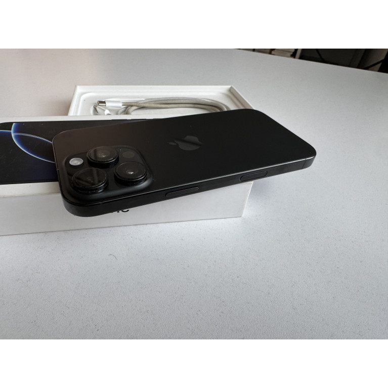 iPhone 16 Pro 128 Гб Черный титан Б/У