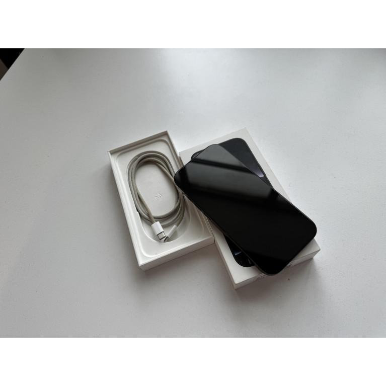 iPhone 16 Pro 128 Гб Черный титан Б/У